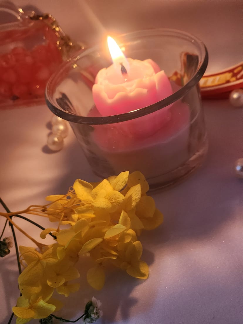 Artisan Handmade Candle - Image 3